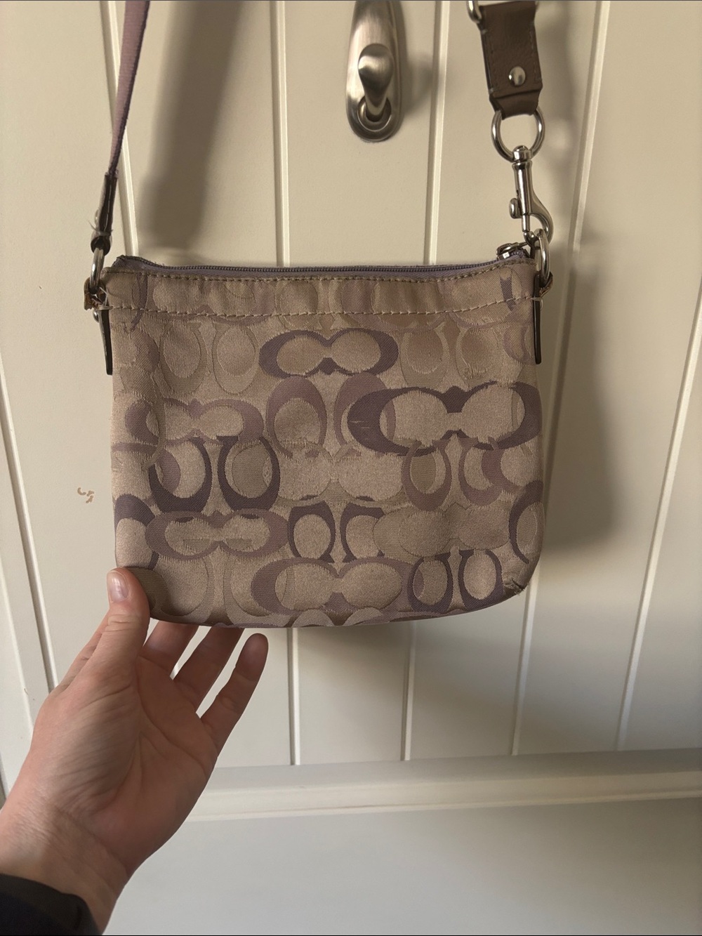 Coach Signature Jacquard Crossbody Bag Taupe Turnlock Swingpack Authentic - Picture 5 of 7